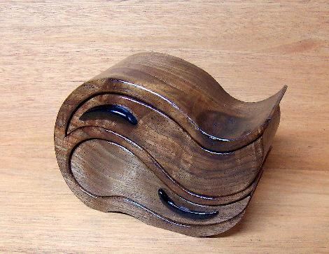 walnut box 6&quot;H x 8&quot;W x 3&quot;D