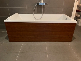 Bath Tub Casing